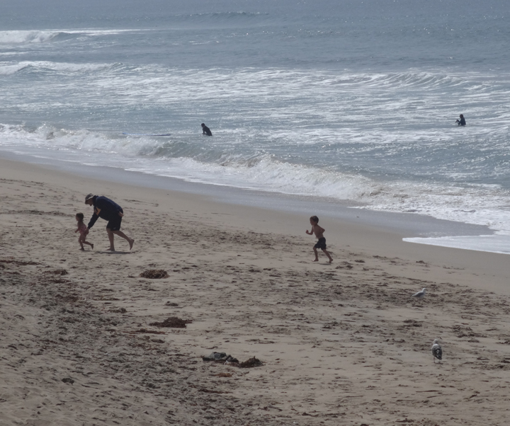 family-scene-mb-near-pier