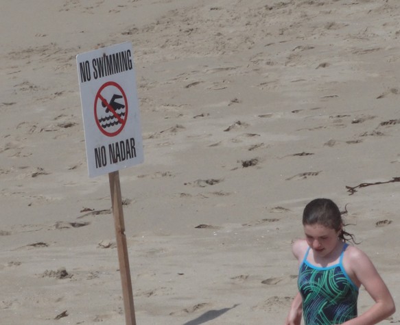no-swimming-with-girl