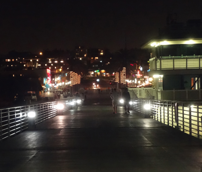 hermosa-pier-night