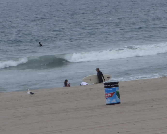 el-porto-surfer-girl