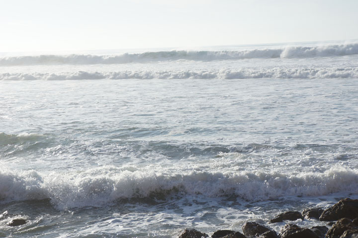 dream-view-blue-waves