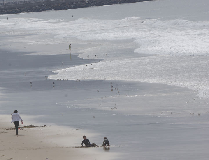 sunday-morning-on-the-sand-hermosa