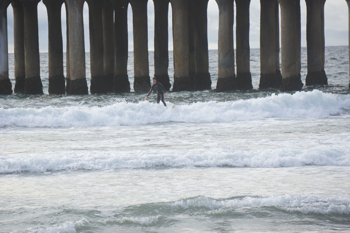 surfing-near-mb-pier