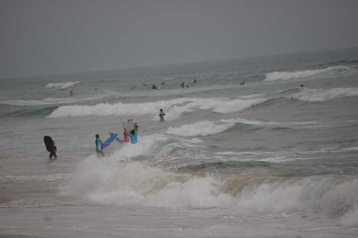 el-porto-boogie-board-frolicking