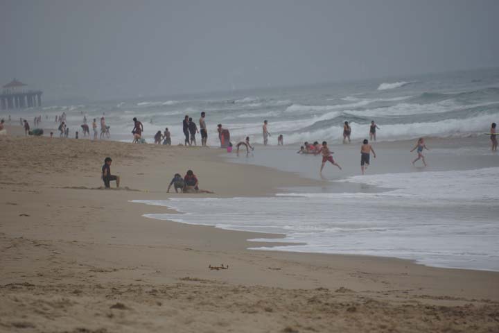 kids-frolicking-el-porto