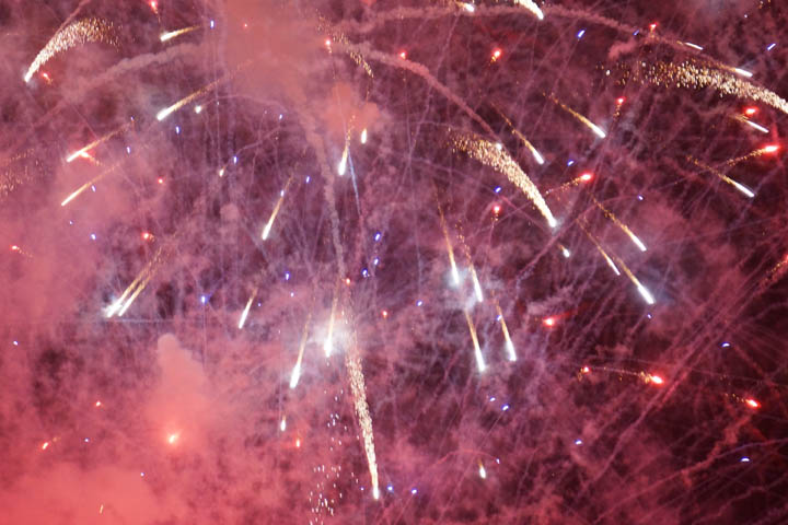Fireworks at Seaside Lagoon in Redondo Beach