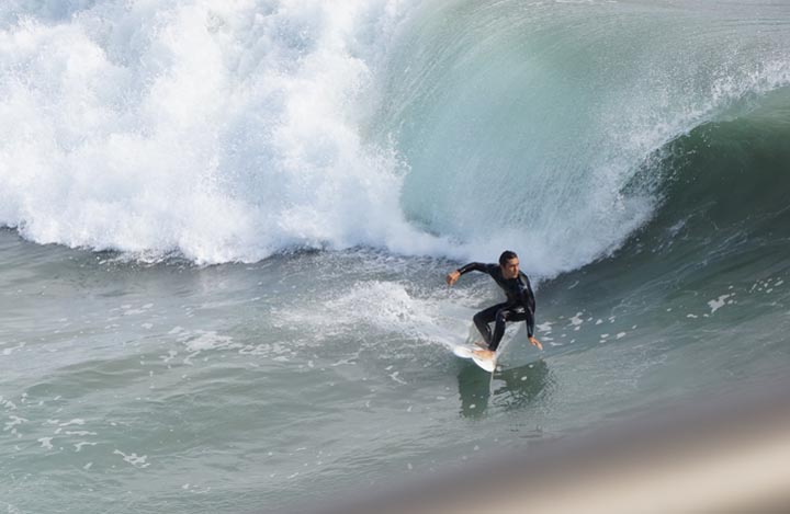 huntingto-surfer-closer-pier