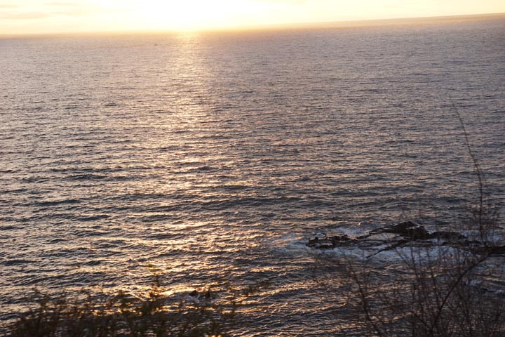 malaga-peekaboo-sunset