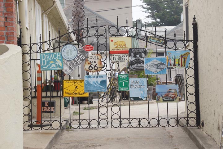 gated-sign-santa-cruz