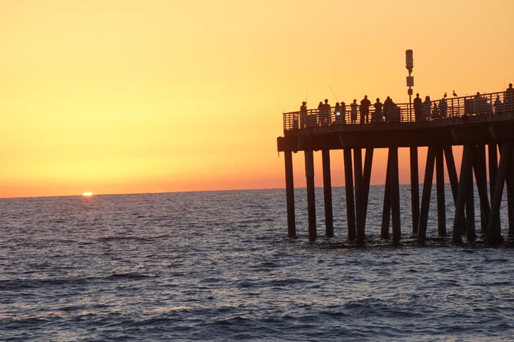 last-sliver-sunset-hermosa-pier