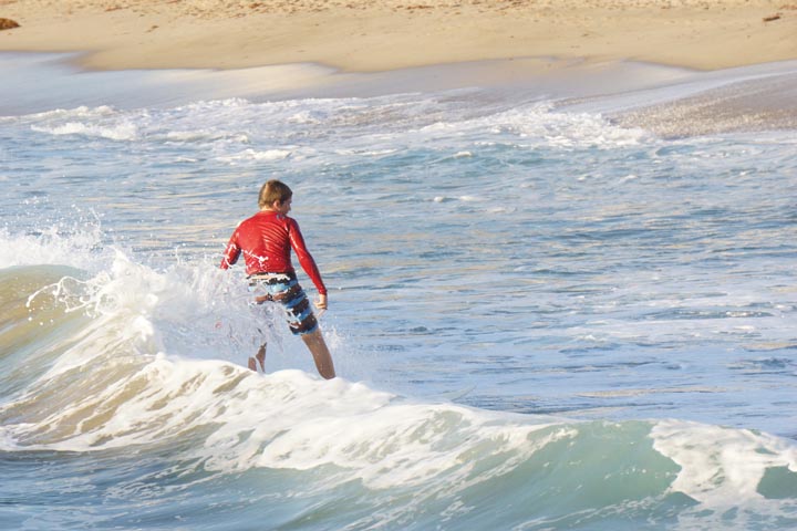 surfing-near-redondo-pier