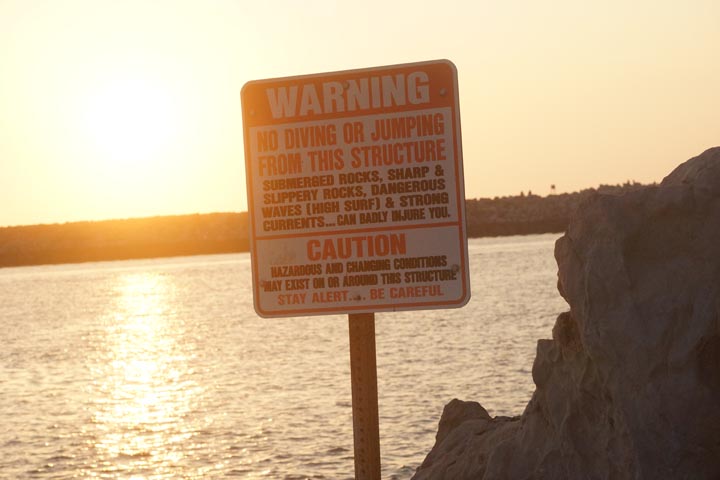 stay-alert-be-careful-newport