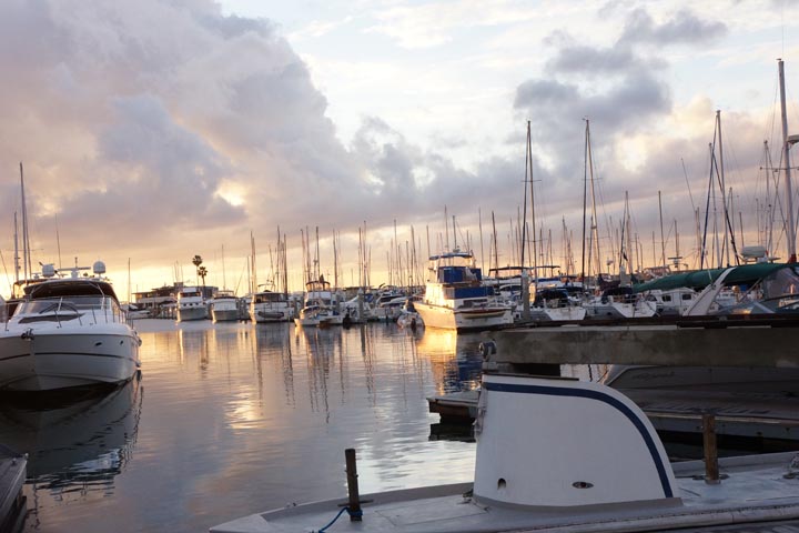 king-harbor-near-sunset-december