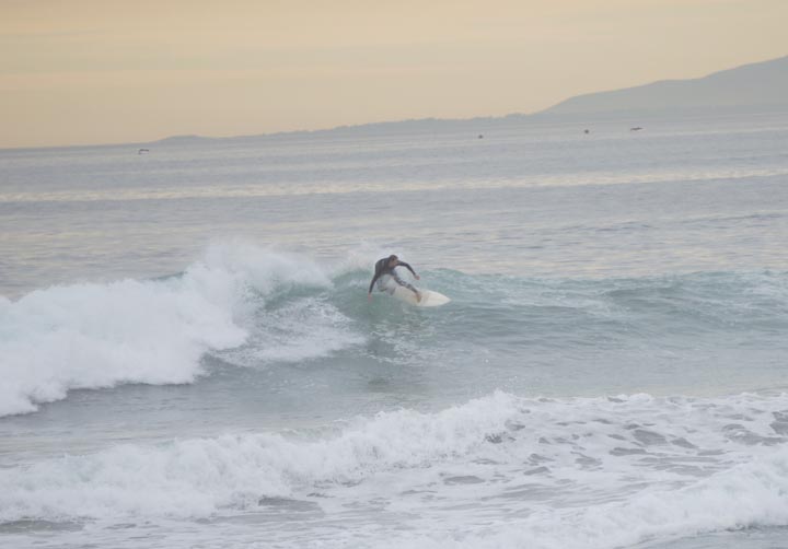 el-porto-surfer-thursday-jan-afternoon