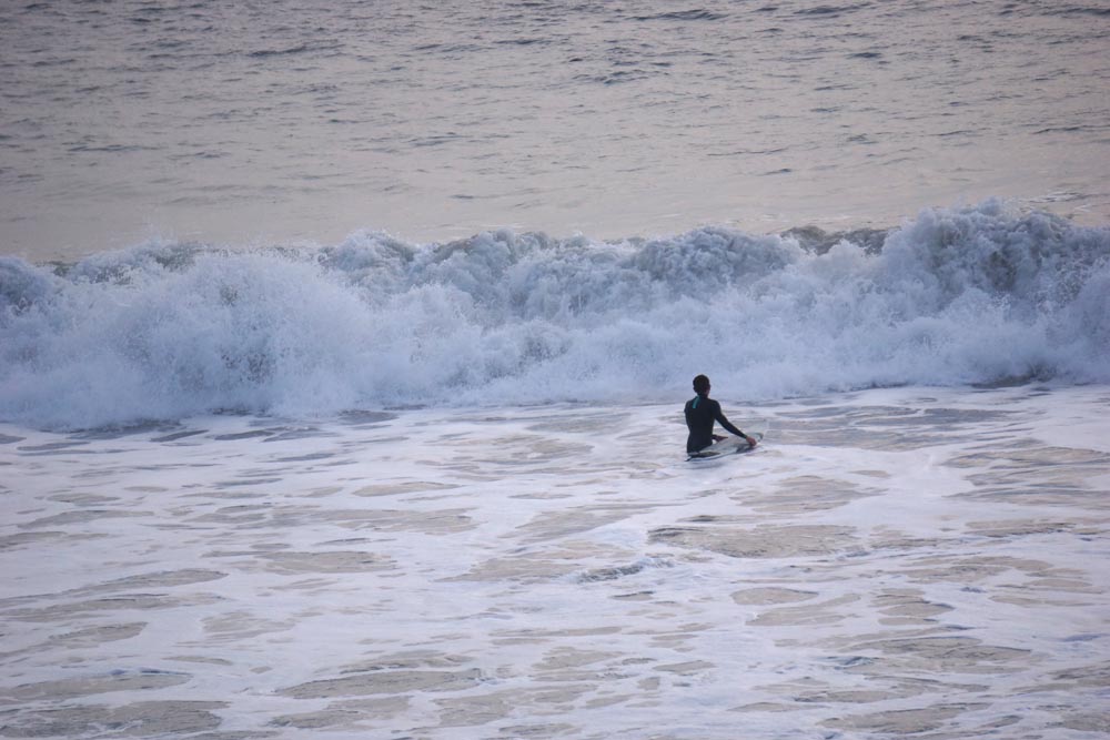 facing-surf-hazy-afternoon