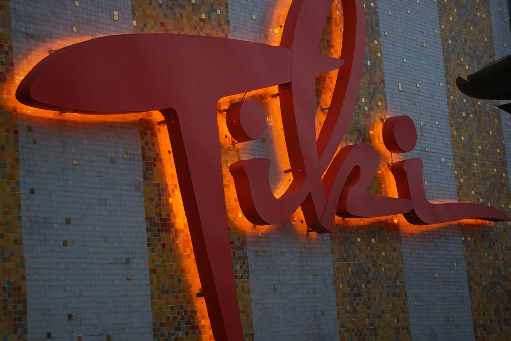 redondo-tiki-apartments