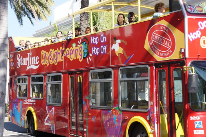 rodeo-drive-red-starline-sightseeing-bus
