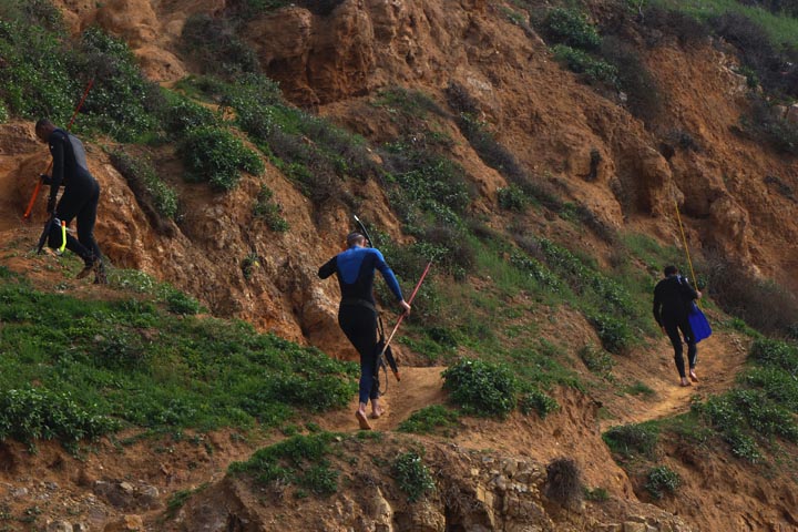 three-spearfishers-diverging-hill-pv