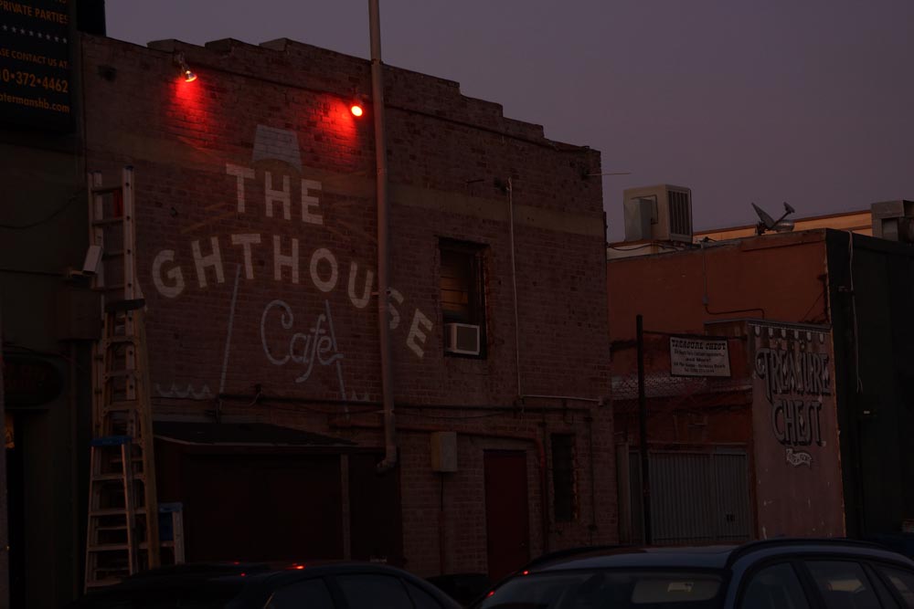 lighthouse-after-sunset-hermosa