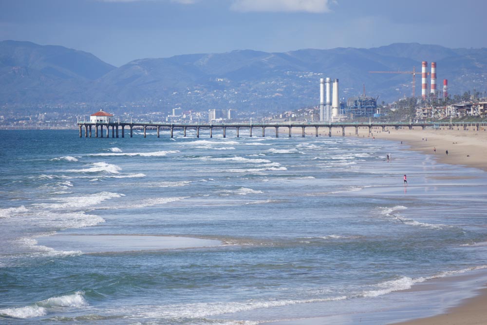 windy-blue-pier-view-hermosa