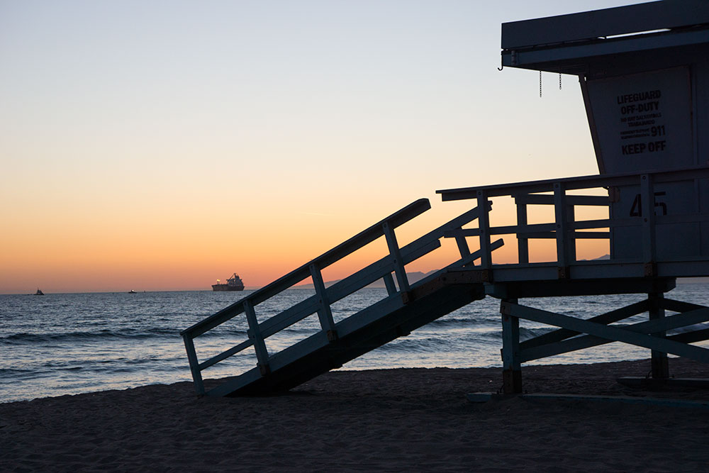 el-porto-lifeguard-stand-sunset