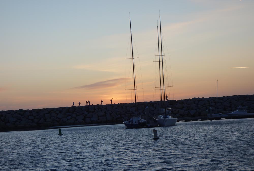 walking-breakwall-sunset-redondo-harbor