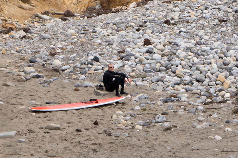malaga-surfer-rocks-june