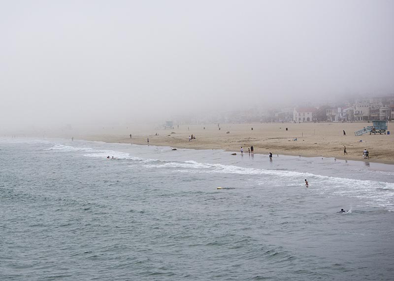 fog-rolling-in-hermosa-pier-view