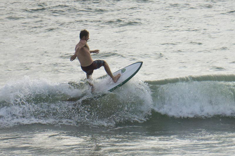 el-porto-surfer-aug-cloudy