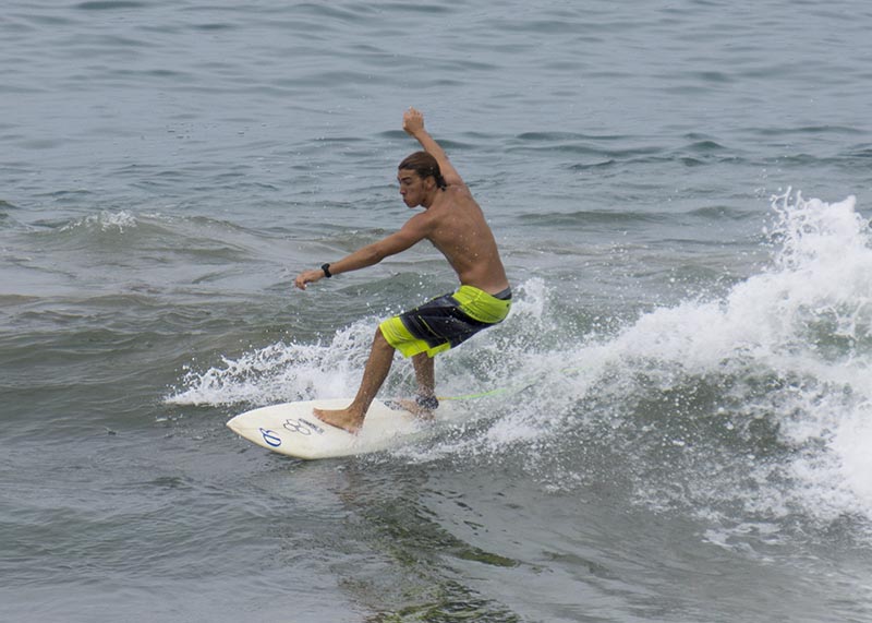 hermosa-surfer-arms-out-aug