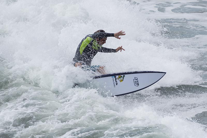 hb-surfer-spray-sept-wed