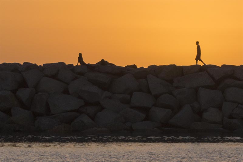 jetty-couple-sunset-rb