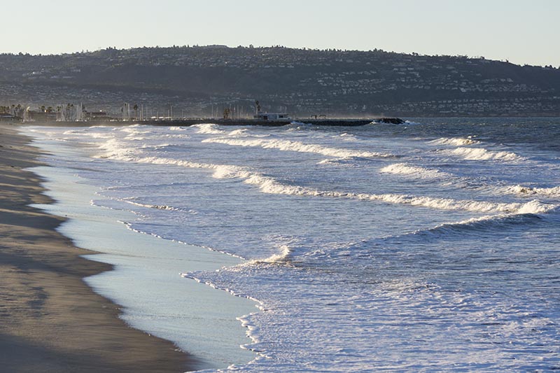 hermosa-early-morning-windy-december