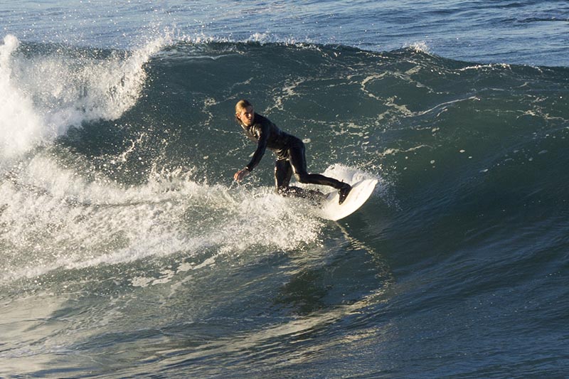 hermosa-morning-surfer-jan