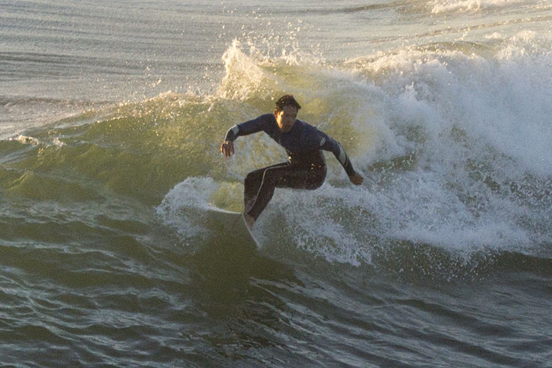 golden-surfer-mb-sat-afternoon