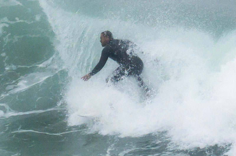 hermosa-surfer-morning-fog-march