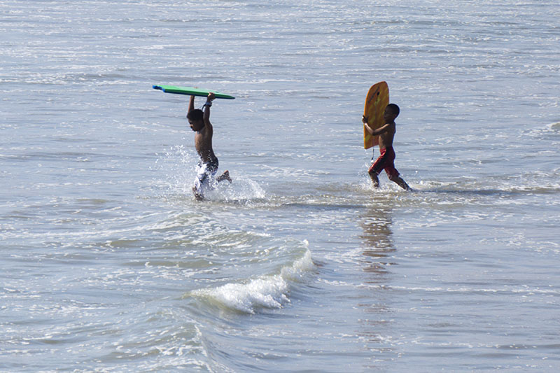 eager-young-body-boarders-mb-may