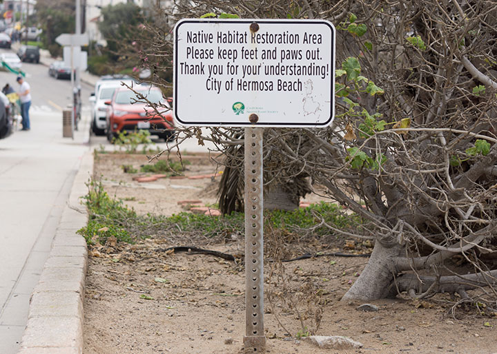 native-habitat-sign-hermosa