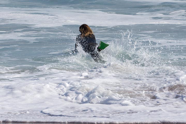 body-boarder-paddling-out-wedge-june