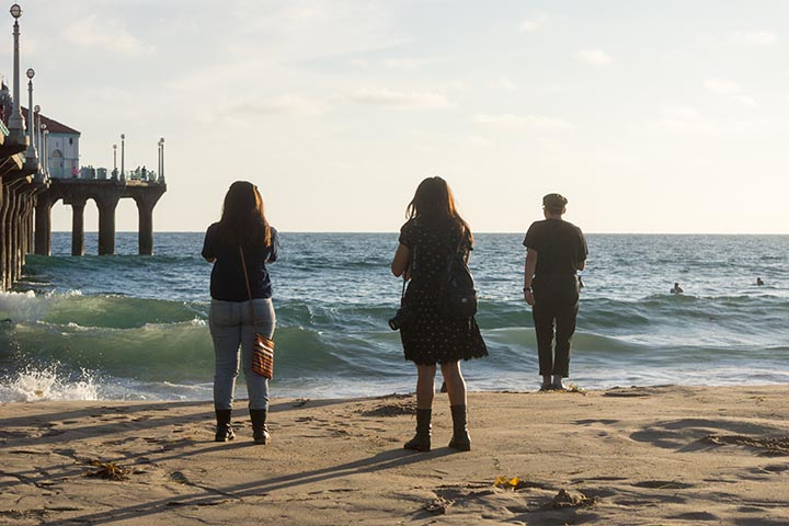 watching-waves-by-mb-pier-july-sat