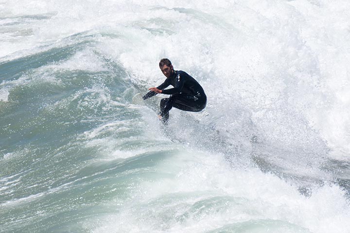 hb-surfer-center-foam-aug-afternoon